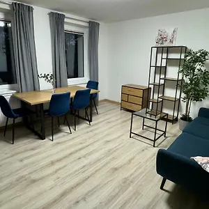 https://apt-cozy-wrzeszcz-free-parking.sopothotels.com